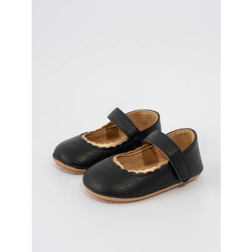 Scalloped Toe Mary Jane Baby Shoe Black