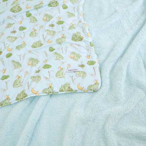 Louis Luxe Plush Patoo® Blanket