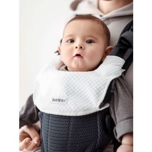 BabyBjörn Bib for Baby Carrier Harmony
