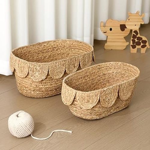 Weysat 2 Packs Scalloped Wall Baskets Hand Woven Hanging Toilet Paper Organizer Baskets Wicker Nursery Storage Baby Diaper Caddy Organizers for Toilet Storage Shelf Table Baby Shower Gifts, 2 Sizes