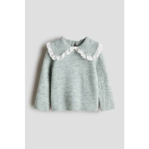 SWEATER WITH PETER PAN COLLAR