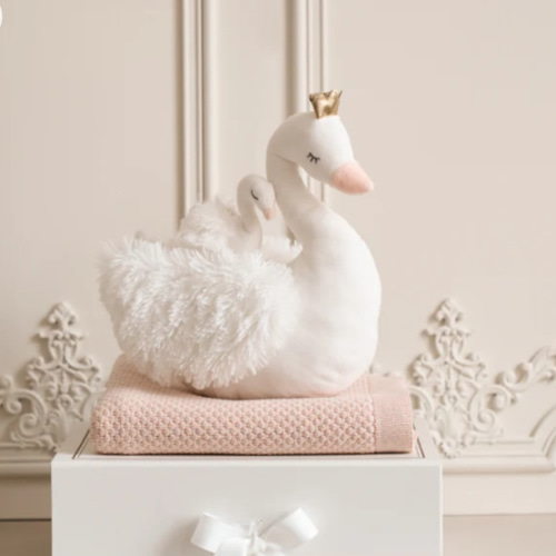 Mama + Baby Swan Plush Toy Set – Elegant Baby