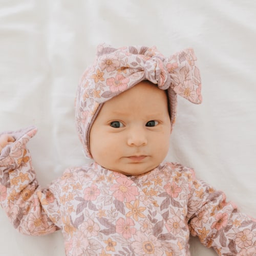 RUCHED BEANIE WITH BOW