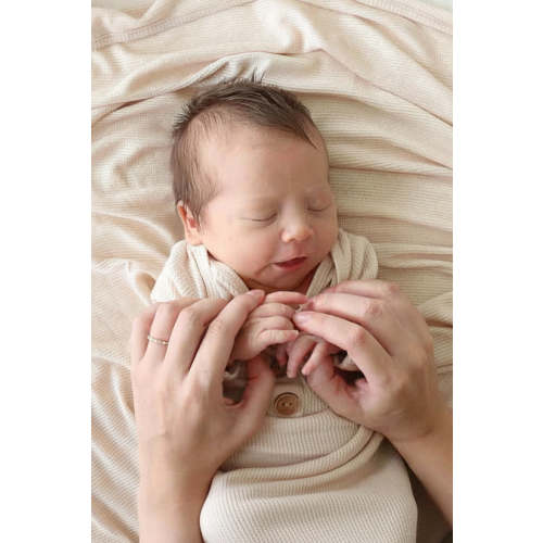 Oatmeal Bamboo Waffle Newborn Baby Knot Gown & Hat Set