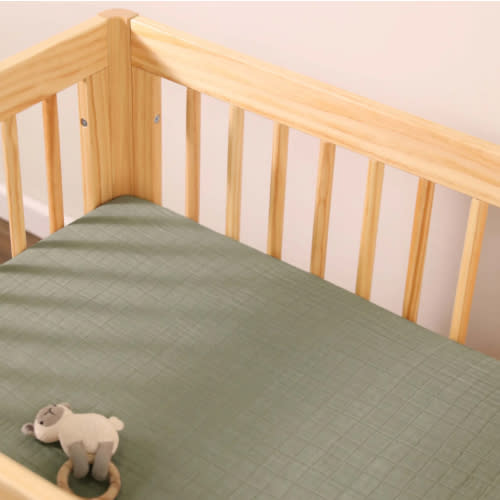 Babyletto All-Stages Bassinet Sheet in GOTS Certified Organic Muslin Cotton