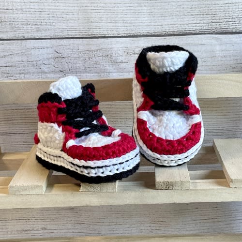 Crochet Baby Sneakers - Crochet Baby Shoes - Baby Sneakers - Crochet Crib Shoes - Classic Sneakers - Baby Gift