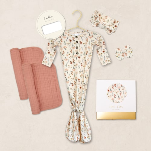 Newborn Gift Bundle: Rachel