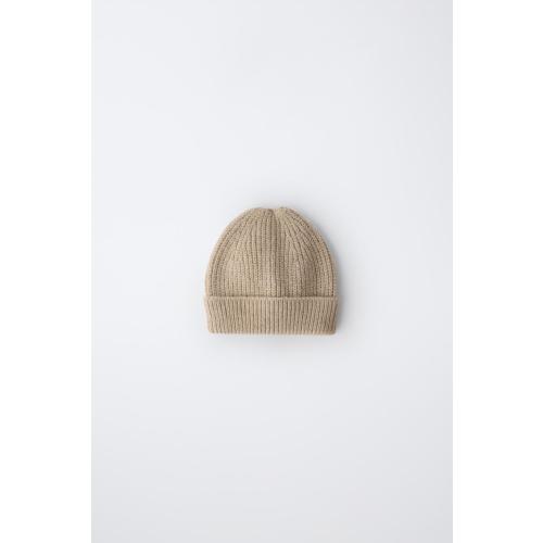 KNIT BEANIE HAT - Light beige | ZARA United States