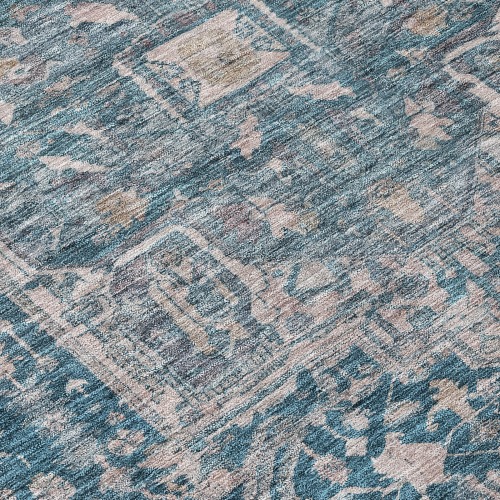 Machine Washable Indoor/ Outdoor Traditional Heriz Chantille Rug EGGPLANT