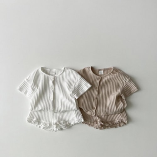 Textured Shirt and Ruffled Shorts Set – Teeny Mini Me
