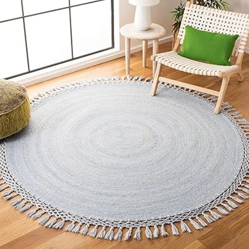 SAFAVIEH Sahara Collection Area Rug - 5' Round, Blue, Handmade Boho Tassel, Ideal for High Traffic Areas in Living Room, Bedroom (SAH490M)