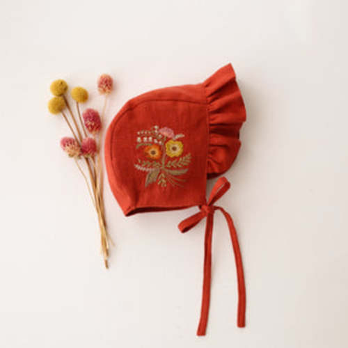 Paprika Linen Ruffle Brimmed Bonnet with “Autumn Flowers” Embroidery – Dannie and Lilou