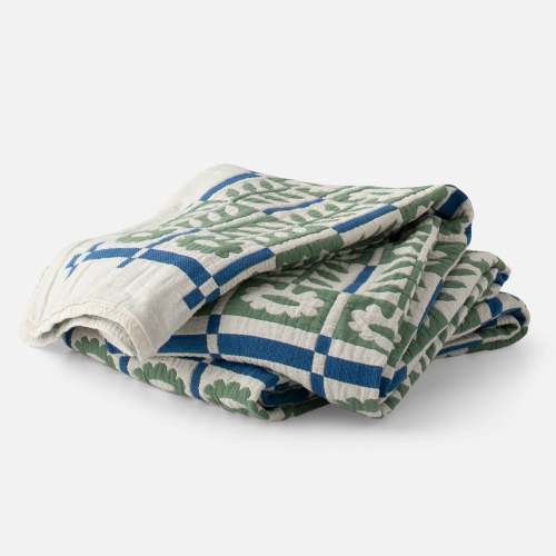 RED Stillwater Floral Quilt