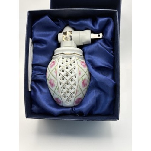 Sorelle Porcelain Nightlight Pink Rose w/green Gold In Original Box