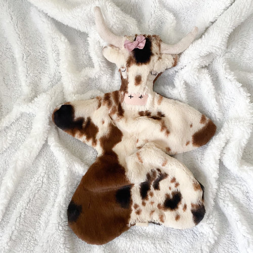 Longhorn Plush Toy: Abilene, Silky Fur with Teething Horns