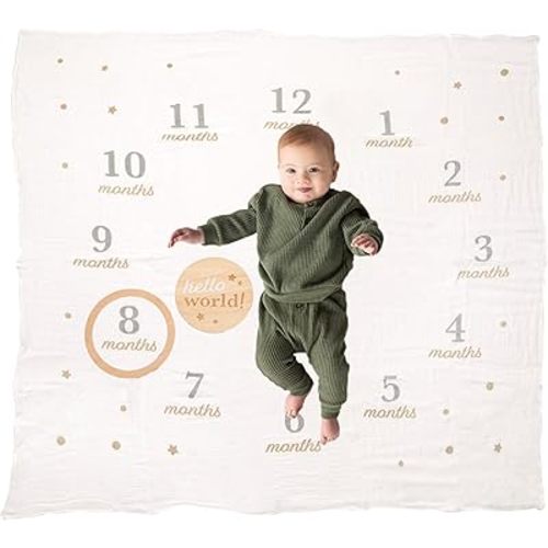 Pearhead Hello World Milestone Blanket and Prop, Baby Monthly Milestone Updates, Growth Blanket with Photo Posing Props, Ideal, Perfect Newborn Gift and Nursery Decor
