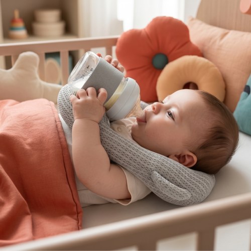 Little Manta Hands-Free Feeding Pillow