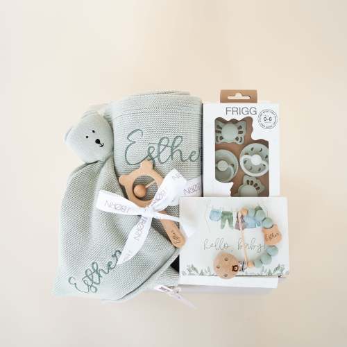 JBØRN Knitted Blanket Gift Box Bundle
