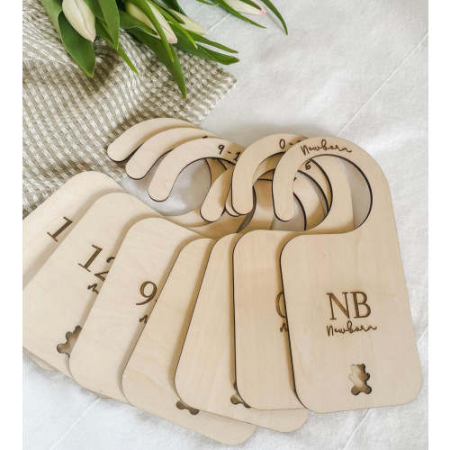 Supports à vêtements de bébé