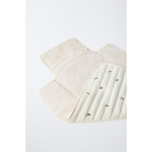 FLORAL CHANGING PAD