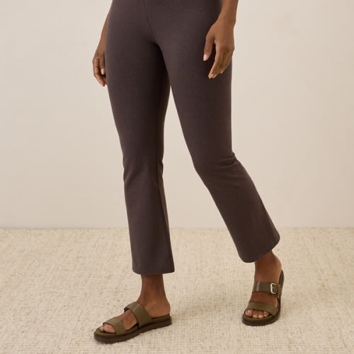 Women’s On The Go-to Cropped Bootcut Legging made with Organic Cotton | Pact