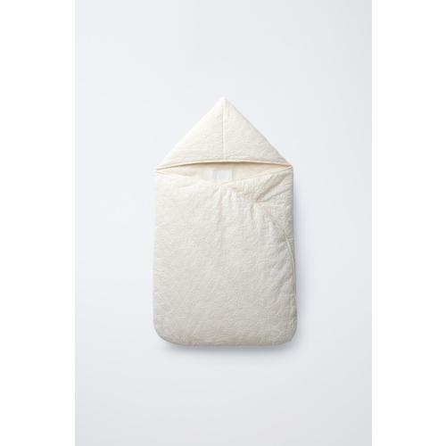 FLORAL EMBROIDERED BABY CARRIER