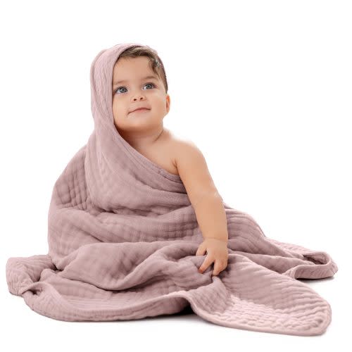 Baby Hooded Towels in Mauve – Comfy Cubs
