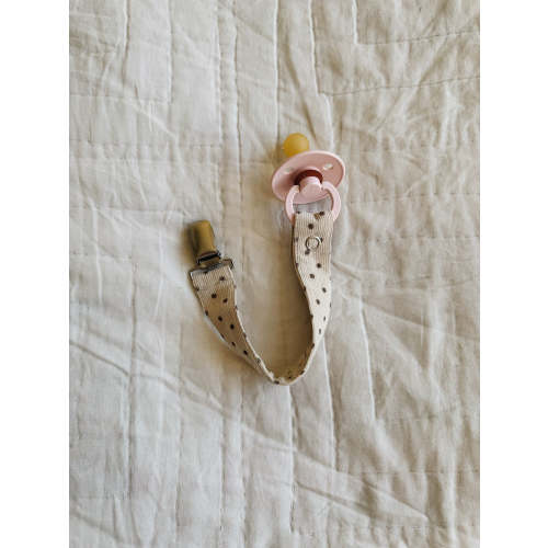 Pacifier clip brown dot