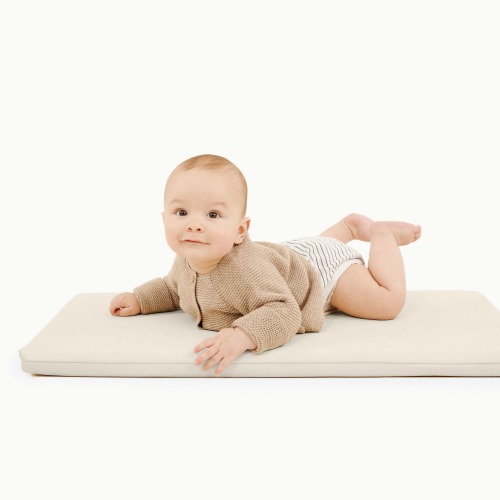 Gathre Padded Changing Mat – Babyletto
