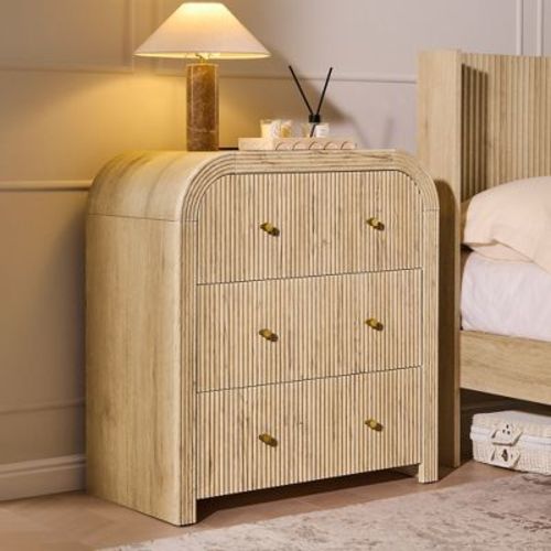 Nightstand with Charging Station, Modern Fluted 3-Drawer End Table, Large Storage Bedside Table for Bedroom Living Room, Natural Oak