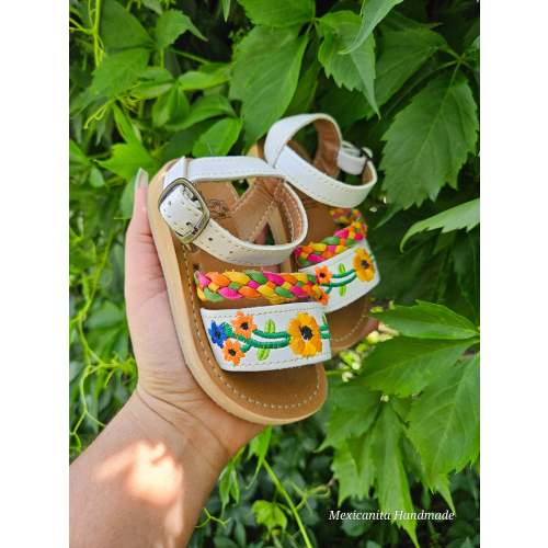 Natalia white Babies and toddlers huaraches sandal/Huaraches para bebe//Girls sandals, huaraches for babies and toddlers, baby shower gift