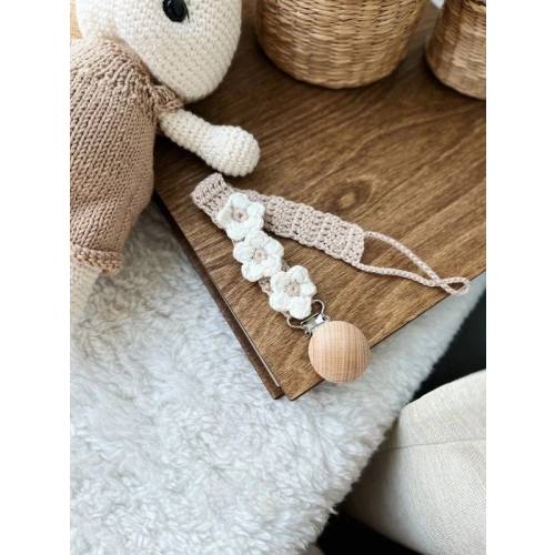 Pacifier Clip, Pacifier Chain, Baby Gift, Wooden Pacifier Chain, Newborn Gift, Boho baby accessory, Baby shower gift, pacifier clip beige