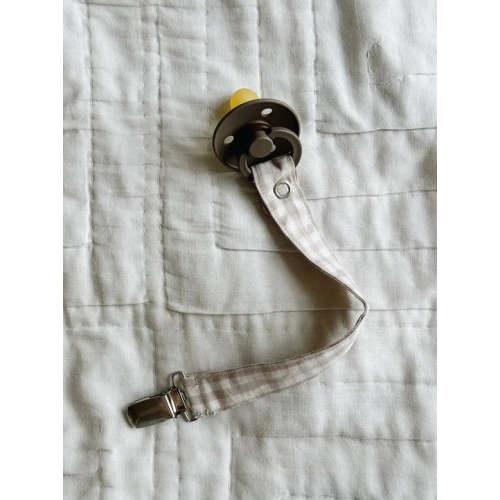 Lalaby pacifier clip beige gingham