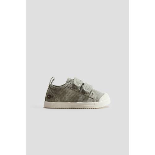 BAREFOOT CANVAS SNEAKERS