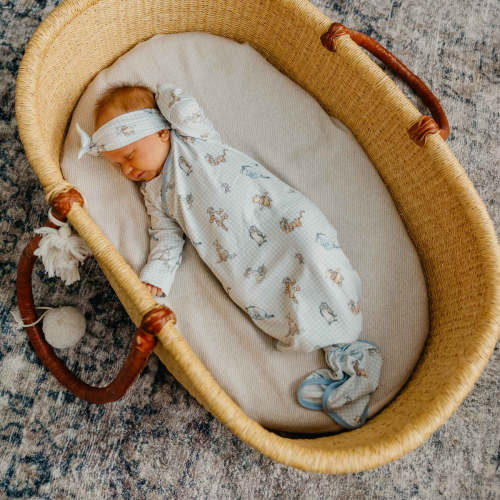 Newborn Knotted Gown - Winnie the Pooh and Friends