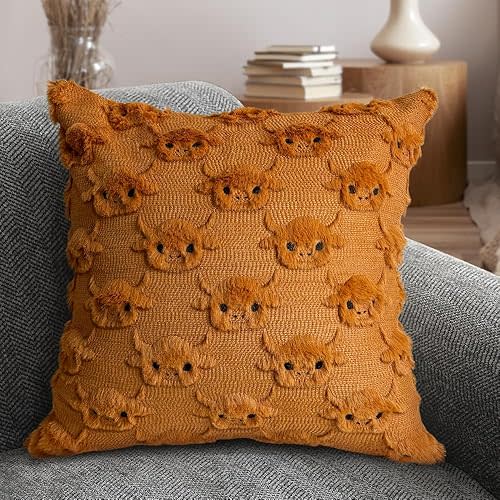 Highland Cows Pillow Covers 18x18 Farmhouse Decor Gifts Cow Faux Fur Throw Pillow Covers Highland Cattle Pillowcase for Sofa Couch Chair Living Room