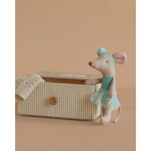 Maileg Dance Mouse in Daybed, Little Sister - Mint– Odin Parker