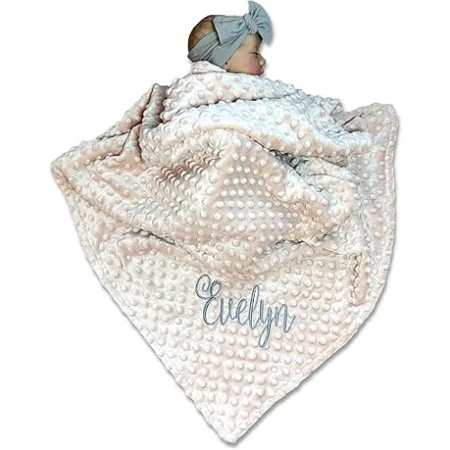 Manta de bebé bordada - Hermosa monogramada, grande personalizada para niños y niñas - Suave poliéster con nombre personalizado - 28 x 34 pulgadas