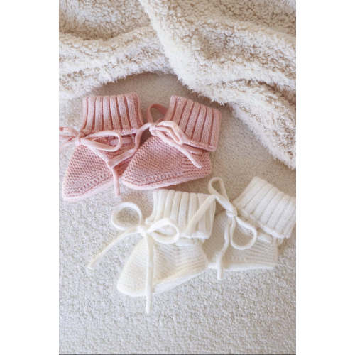 Knit Newborn Bow Booties