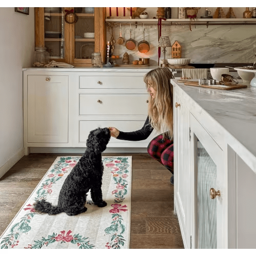 Dot Border Pink Rug | Ruggable