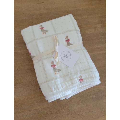 Red Bow Goose QUILTED 6 Layer Gauze Blanket