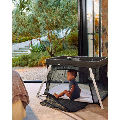 Lotus Everywhere Travel Crib: Lightweight Travel Crib for Babies – Guava Family