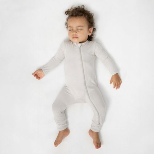 Kyte Baby Zippered Romper in Oat Oat 3-6 Months
