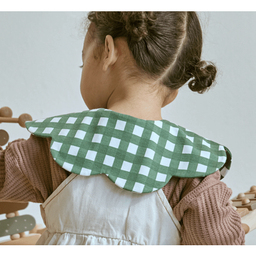 Konny Bib Rolling – Color: Green Gingham