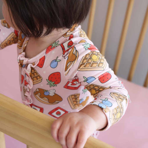 Sweet Stacks Ruffle Zipper Footie | Pink