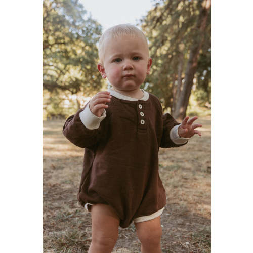 Graham Romper in Chocolate – Winnie + Crew