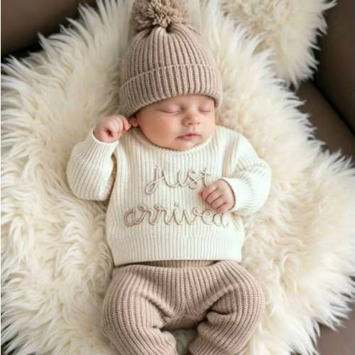 SHEIN 3Pcs Set White Autumn Baby Hospital Arrival Announcement Outfit Graphic Knitted Tops And Pants With Hat Newborn Photo Shoot Props Family Matching | SHEIN USA