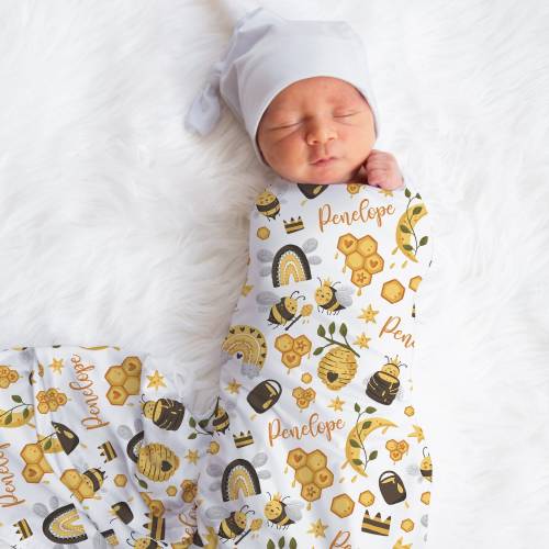 Personalized Bee Baby Swadde Blanket, Custom Honey Bee Baby Girl Name Blanket, Rainbow Name Blanket, New Mom Gift, Baby Shower Gift