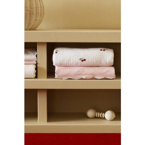 PATTERNED COTTON MUSLIN BLANKET