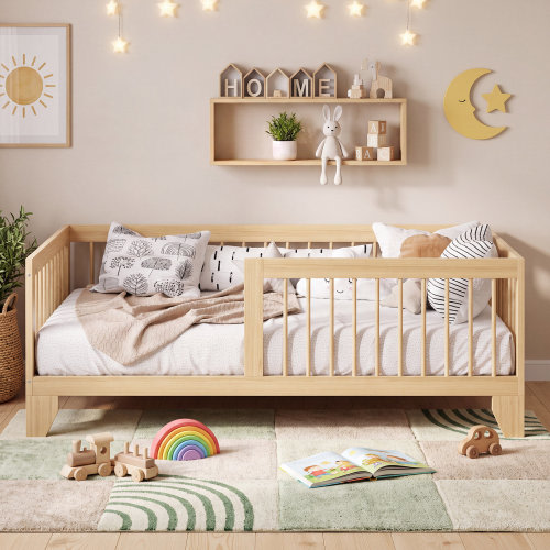 Corrigan Studio Lit Montessori double en bois massif avec barrières de sécurité amovibles et pieds détachables pour enfants - Wayfair Canada